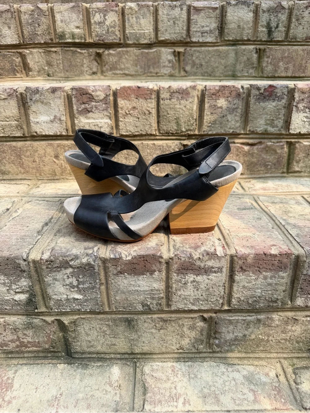 Camper Allegra Black Leather T-Strap Wedge Sandals EU 39